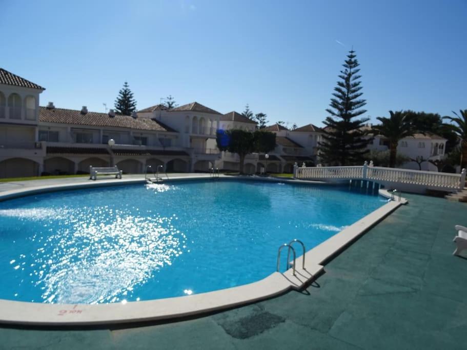 Al101 Apartamento, Centrico Y Piscina 阿尔考斯布里 外观 照片